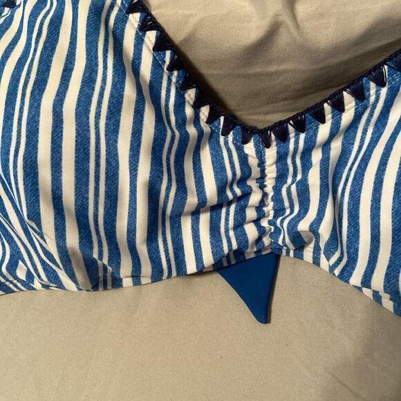 No Boundaries Plus Retro Swim Blue And White Stripes Top, Size 2xl - Picture 3 of 7